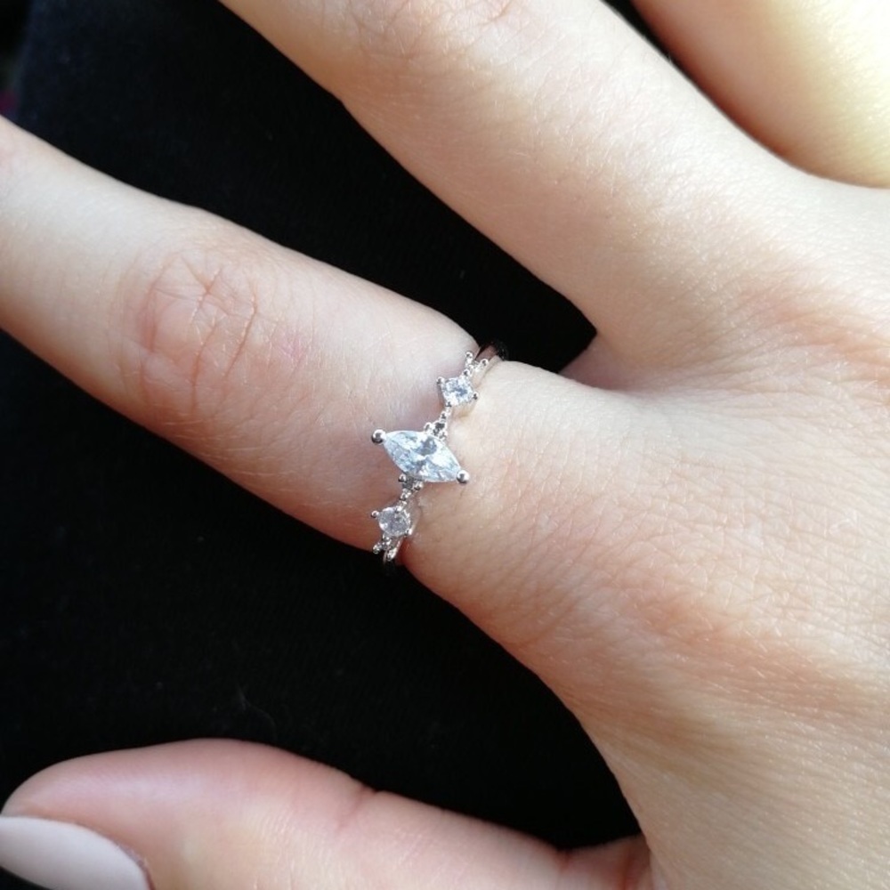 5⭐️ FAV BESTSELLER Platinum CZ dainty diamond ring